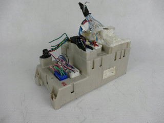 Pojistková skříňka RAV4 II LIFT 2.0 D4D 82733-42060 82733-42060 Toyota