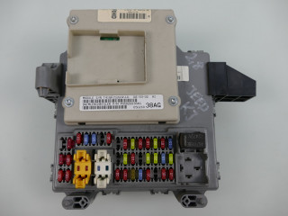 Jeep cherokee kj li 2.8 crd блок предохранителей P05026038AG P05026038AG