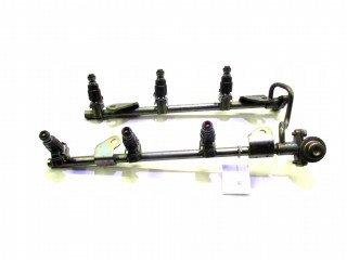 Vstřikovací lišta  024000-5240, FBJC101  Nissan       pro benzínový motor