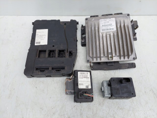 Модуль управления двигатель комплект зажигания megane ii 1,5 dci 8200604932, 8200911560 8200619409 Renault