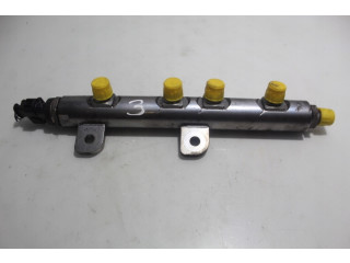 Топливная рампа правая jaguar xf i x250 3.0d 0445216048