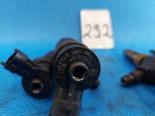 Vstřikovač 0445110339 Bosch Diesel