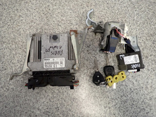 Toyota auris 06- 1.4 d4d комплект зажигания блок управления 89661-02E10