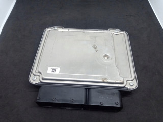 БЛОК УПРАВЛЕНИЯ ДВИГАТЕЛЕМ AUDI A4 B8 2.0 TDI 03L906018JR    Bosch 