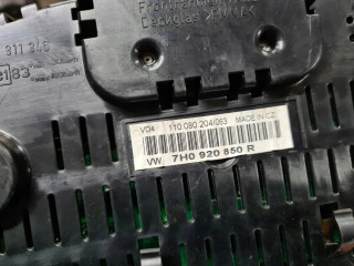 Přístrojová deska Volkswagen 7H0920850R 7H0920850R