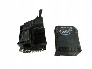 Pojistková skříňka 2.0 tdi VW Jetta Volkswagen