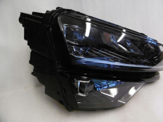 Skoda karoq 57b  led lampa przednia правая prawe 