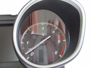 Панель приборов спидометр maserati levante 670105580