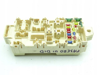 MITSUBISHI PAJERO III 96-06 БЛОК ПРЕДОХРАНИТЕЛЕЙ 3F27-0367, 3F270367 3F270367