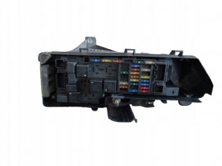 Блок предохранителей volvo s60 05r 2.0t 9494210