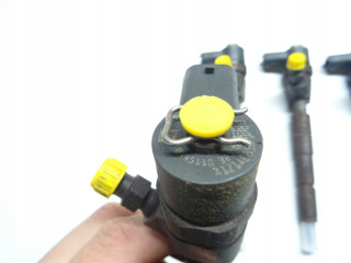 Vstřikovač  0445110327  Opel       Diesel