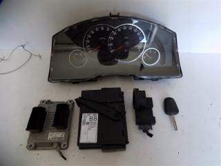 Блок управления комплект meriva a  1.4 16v 0261208255  0261208255, 55353613  Bosch 