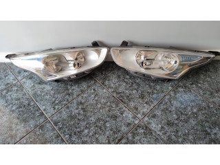 Ford b-max lampy  p/l  левая + правая 