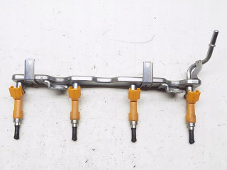 Топливная рампа - lexus is iii 300h 2.5 hybrid 23250-36020 23250-36020 Toyota