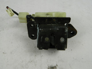 Zamek ЗАДН. rygiel ЗАСЛОНКИ bagażnika Mazda Premacy TYLNIEJ