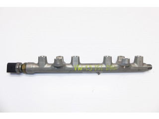 Vw golf vii leon 5f 1.5 tsi dad топливная рампа  05E133320, 04C906054C  Audi    