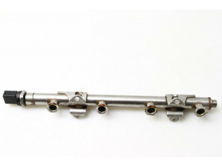 Vstřikovací lišta  04E133320D  Volkswagen       pro benzínový motor