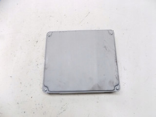 Блок управления двигателем - toyota corolla verso ii 2.2 d4d  89661-0F101, 896610F101 175800-9440   