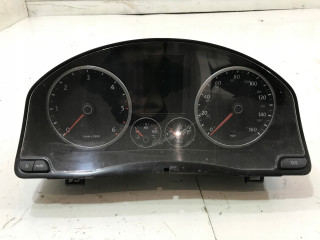 Přístrojová deska Volkswagen 5N0920970D, 138.000KM