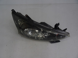 Mitsubishi grandis 2006r lampa правая przednia Правое
