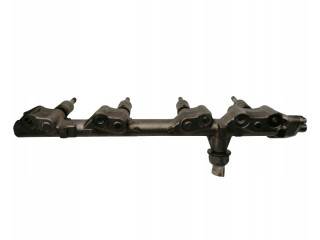 Топливная рампа форсунки двигателя mr16 1.6 nissan  LA-WA-SA-16-NN, MR16DDT      
