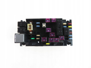 Блок предохранителей subaru tribeca 82231xa00b  82231XA00B, M782570       