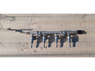 Vstřikovací lišta  04E133320D, 2016ROK  Volkswagen       Diesel