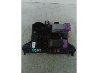 D809 блок предохранителей insignia 13277321    Opel      