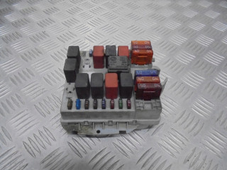 Блок предохранителей alfa romeo 147 1.9 jtd 46558760, 937A2000