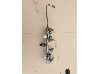 Vstřikovací lišta V756805180 Peugeot pro benzínový motor