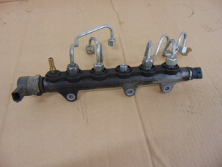 Топливная рампа 0445214153 vivaro trafic 2.0 dci WTRYSKOWA, Renault