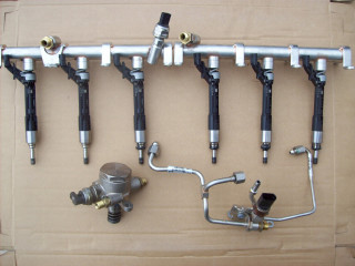 Vstřikovač 06M906036K Audi pro benzínový motor