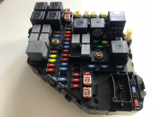 БЛОК ПРЕДОХРАНИТЕЛЕЙ CADILLAC CTS 3.6  P15224195        