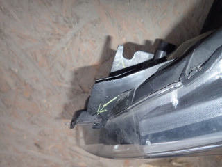 Lampa левая reflektor toyota yaris 3 iii 14- lewe