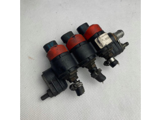 Vstřikovací lišta  67R-010196, 110R-000122  Volvo       pro benzínový motor