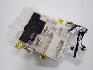 Блок предохранителей suzuki vitara ii iii 19r AA0A-4880, AA0A4880