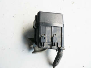 Pojistková skříňka I 2.0 D4D 06-12r Toyota