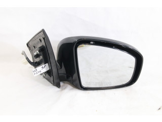 Zpětné zrcátko  Nissan       