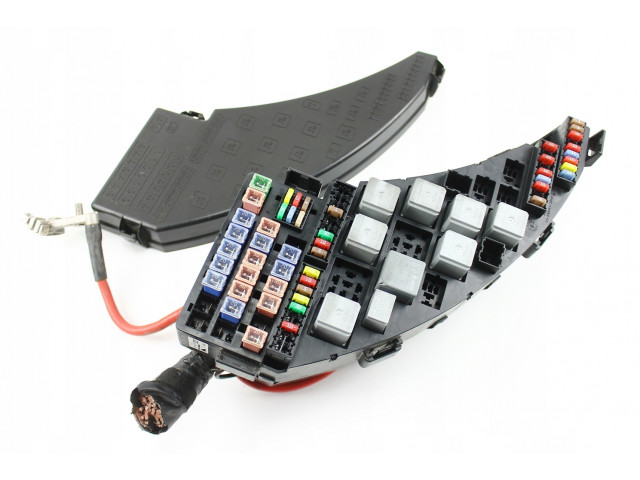 JAGUAR S-TYPE БЛОК ПРЕДОХРАНИТЕЛЕЙ 2.7D 2R8T-14A075-, 2R8T-14A075 2R8T-14A075