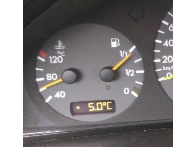 Přístrojová deska Inny (lcd-pixel.com) LICZNIK, MERCEDES