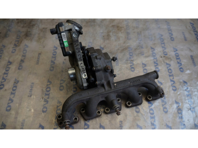 VOLVO C30 C70 V50 S80 V70 Turbodmychadlo 2.4 D5 31219697 Garrett