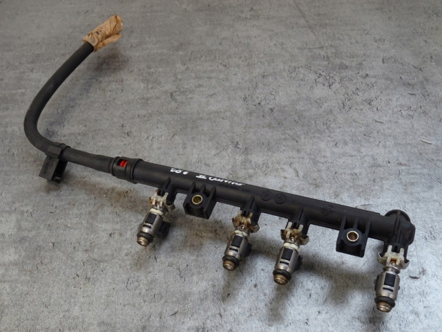 Vstřikovací lišta 3219018301, 188A4000 Fiat pro benzínový motor