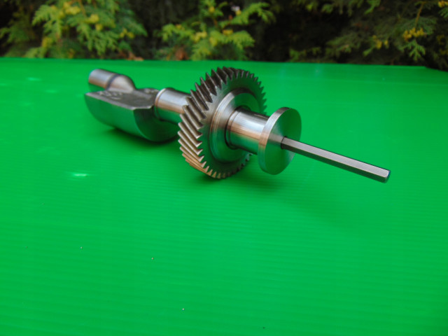 Wałek balansowy pompa oleju 2,0TDI BKD BLB BPW BRE