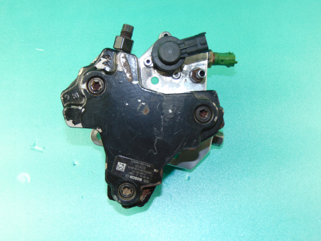 Тнвд volvo 2,4 d5 0445010111