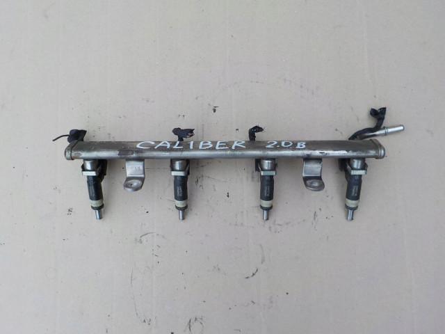 Vstřikovač  04891577AB 04891577AB Dodge       pro benzínový motor