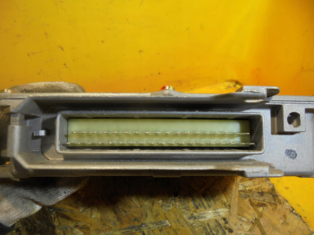 БЛОК УПРАВЛЕНИЯ PEUGEOT CITROEN 0261204051 9624936180  ,  0261204051 Bosch 