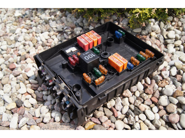 Pojistková skříňka VW AUDI 1K0937125A Volkswagen