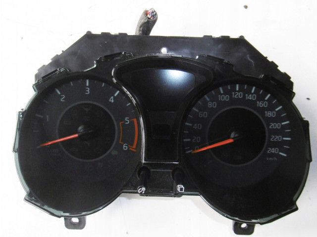 Přístrojová deska Nissan