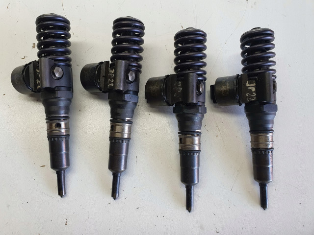 Vstřikovač  0414720404, 03G130073G  Jeep       Diesel