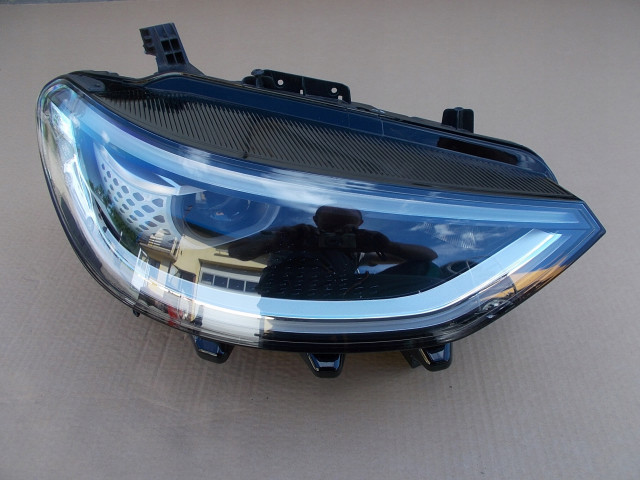 Reflektor lampa правая vw id 3 led prawe